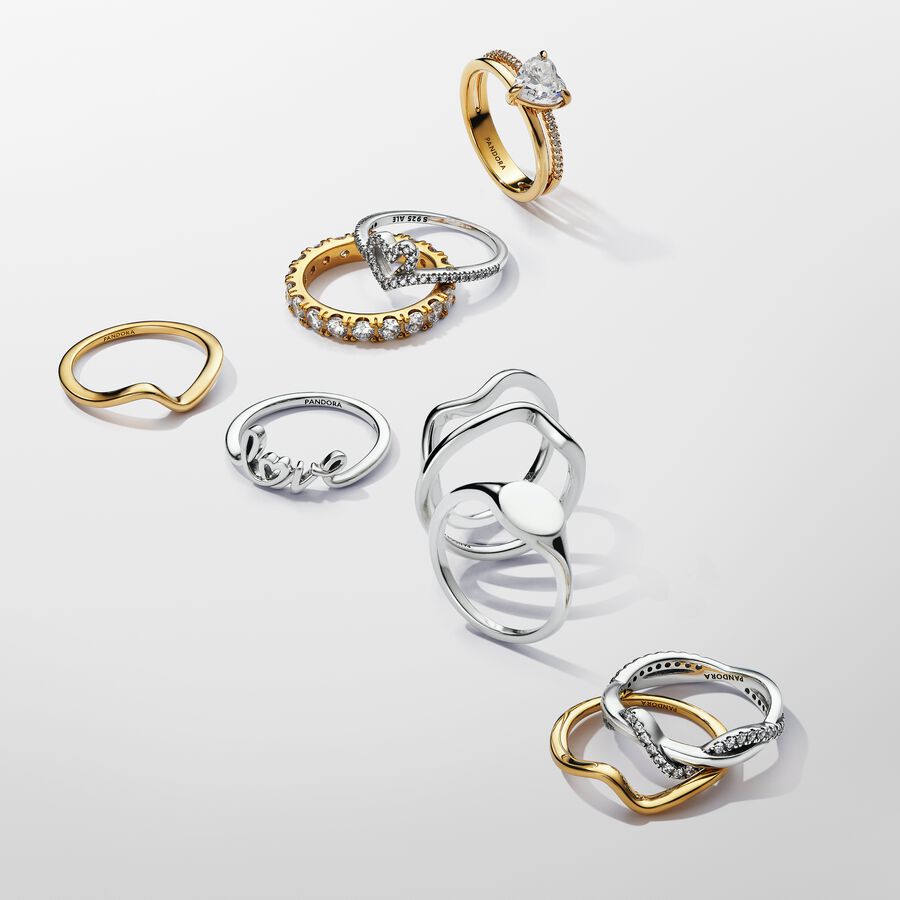 Sparkling Intertwined Wave Ring - Image 3