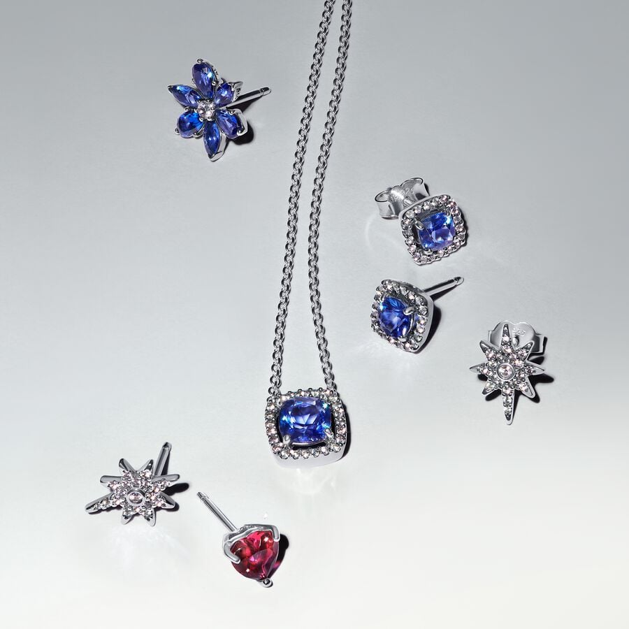 Sparkling North Star Stud Earrings - Image 2