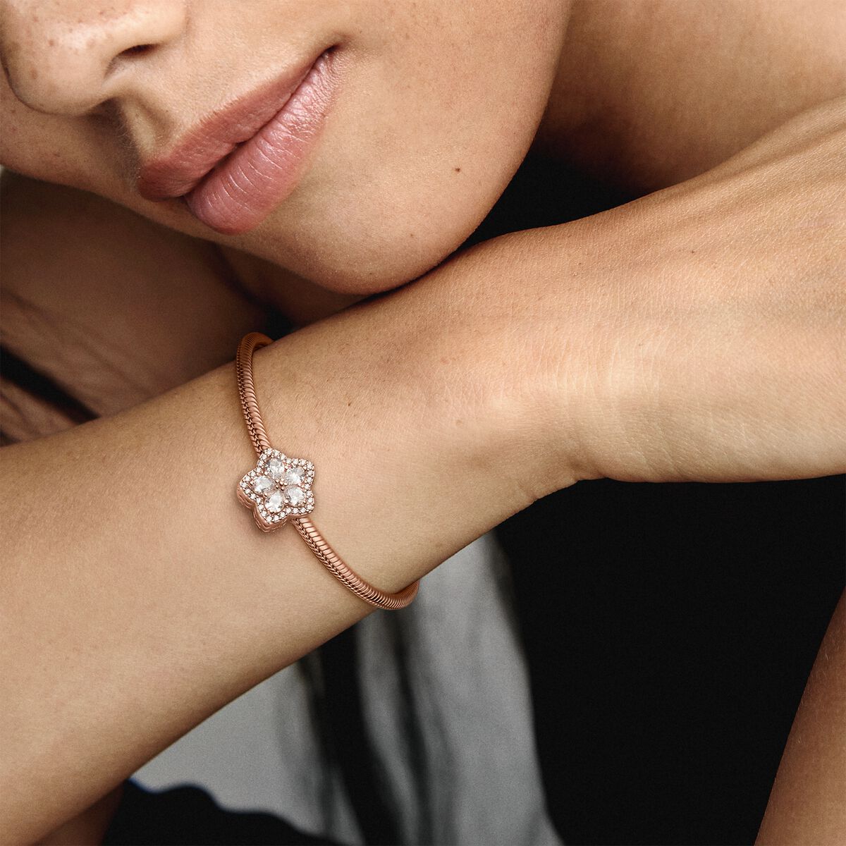 Sparkling Snowflake Pavé Charm - Image 4