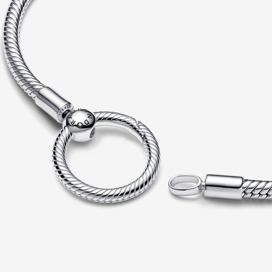 O Closure Snake Chain Bracelet - Image 2